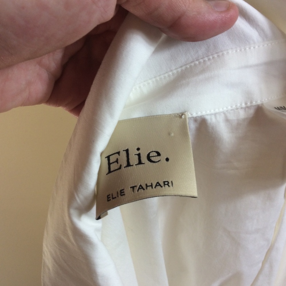 Elie Tahari puff sleeve belted wrap blouse. V-neck. Medium. White - Picture 8 of 10